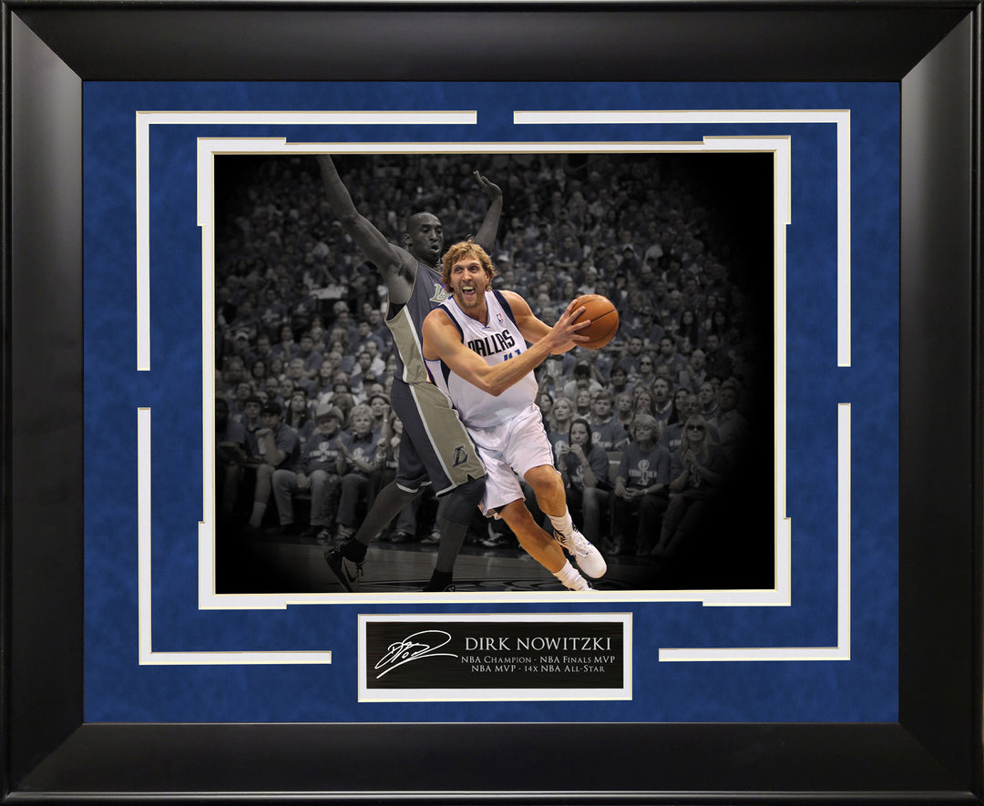 Dirk Nowitzki - Dallas Mavericks- With Facsimile Signature Plate