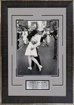Load image into Gallery viewer, V-J Day in Times Square