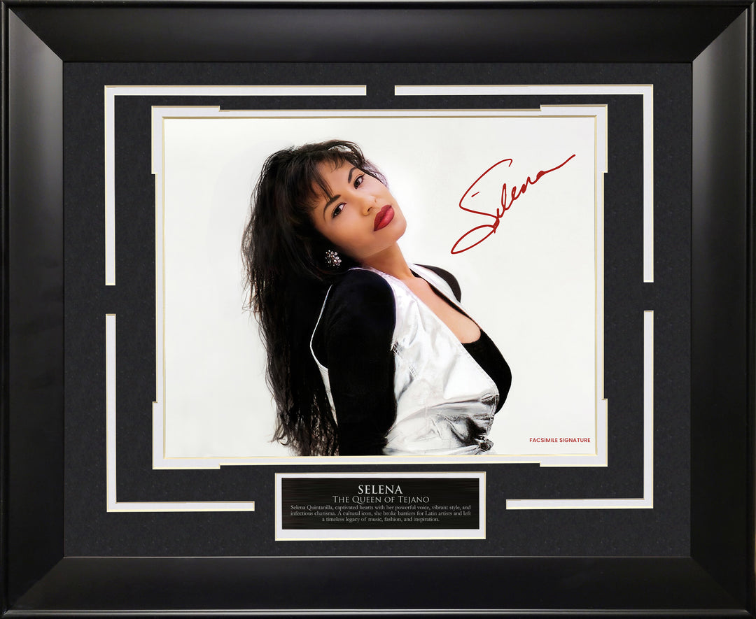 Selena with Facsimile Signature