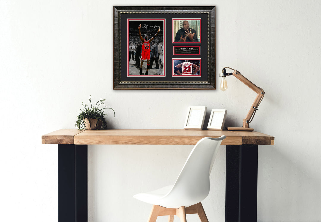 Michael Jordan - Chicago Bulls - 6-Time NBA Champion with Facsimile Signature