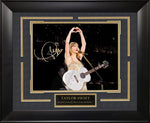 Load image into Gallery viewer, Taylor Swift - Heart - Spotlight with Facsimile Signature
