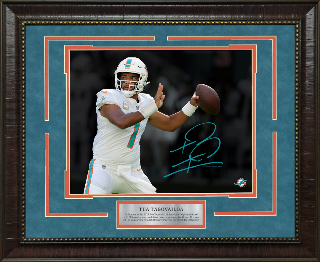 Tua Tagovailoa - Miami Dolphins Spotlight with Facsimile Signature