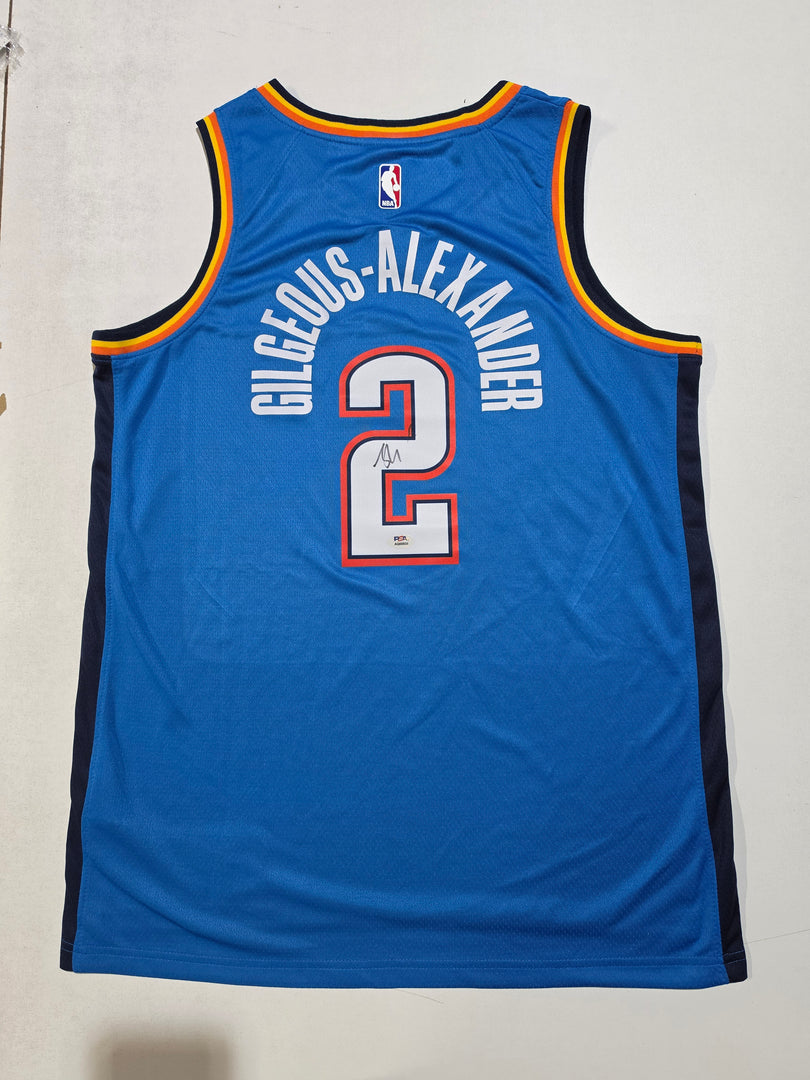 Shai Gilgeous-Alexander – Oklahoma City Thunder – Autographed Framed Jersey with Gold Refractor Cards