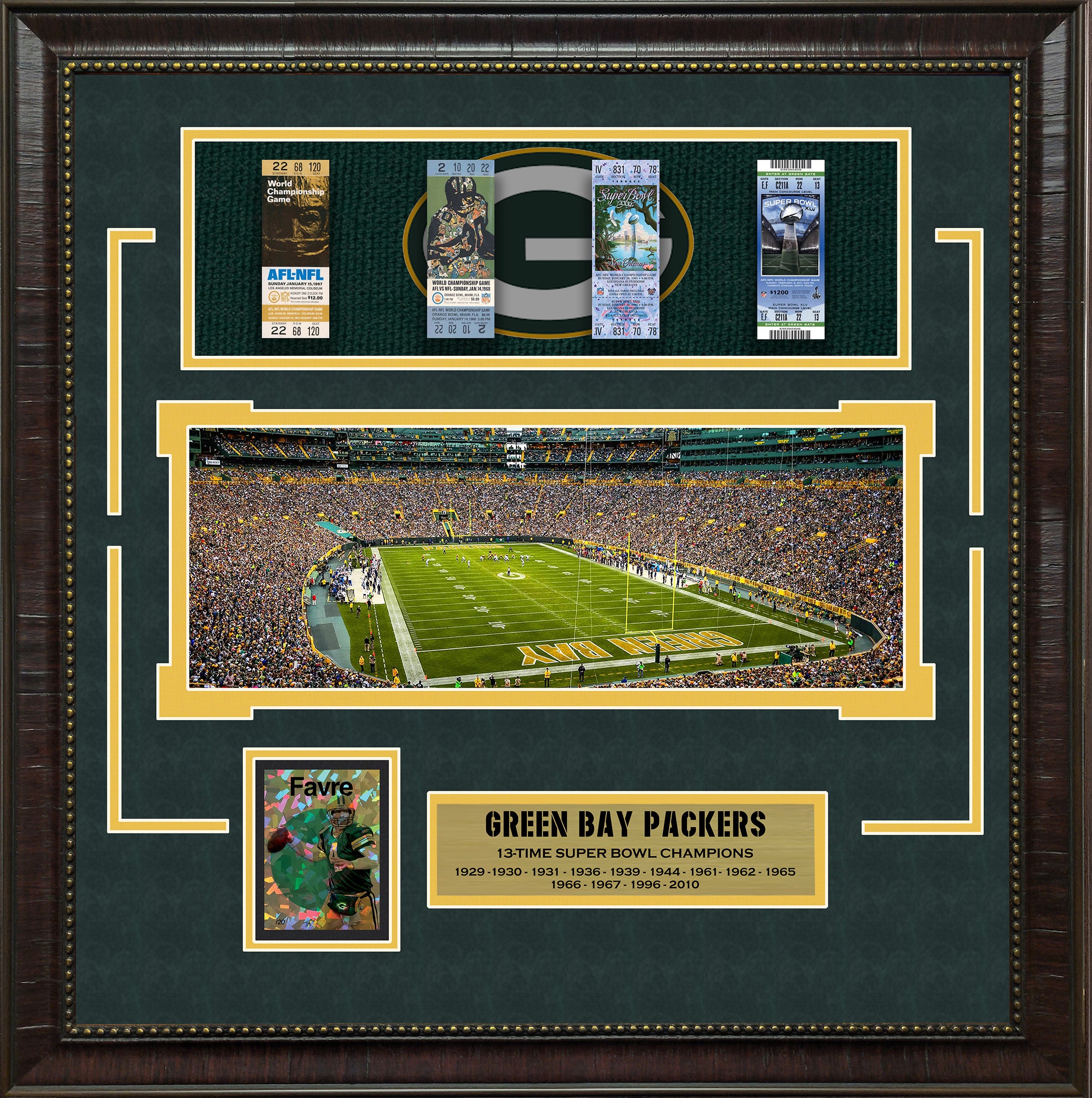 Green Bay Packers with Replica Ticket and LTD Brett Favre Gold Refractor Card