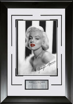 Load image into Gallery viewer, Marilyn Monroe - 1953 with Facsimile Signature
