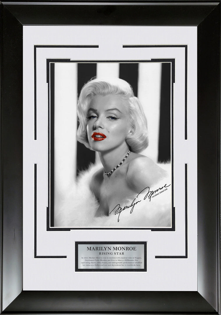 Marilyn Monroe - 1953 with Facsimile Signature