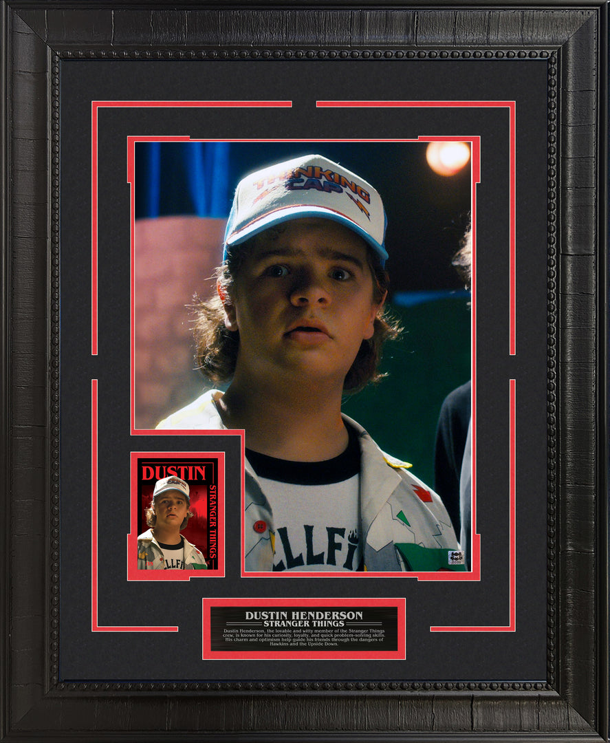 Dustin Henderson - Stranger Things with LTD Collectible Card