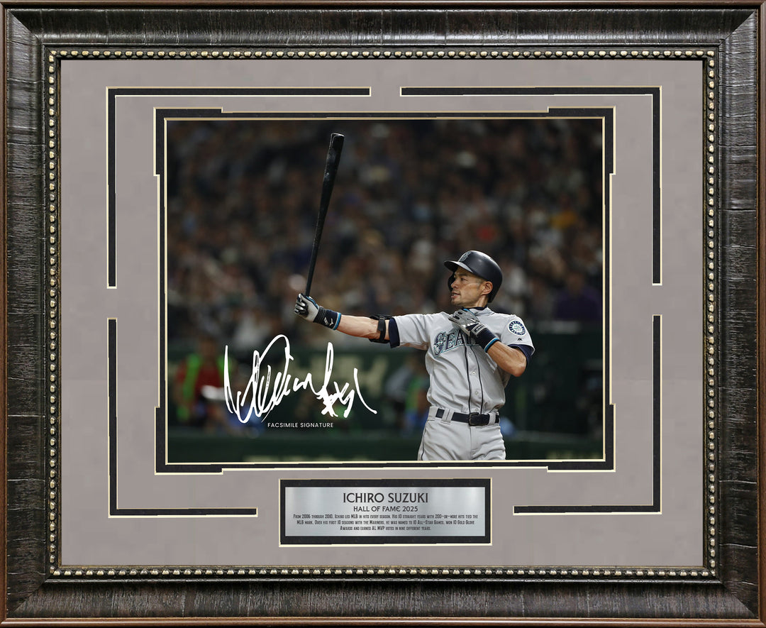 Ichiro Suzuki - Seattle Mariners with Facsimile Signature