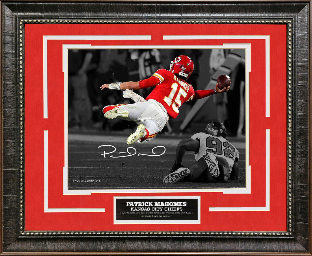 Patrick Mahomes - Kansas City Chiefs - Spotlight with Facsimile Signature