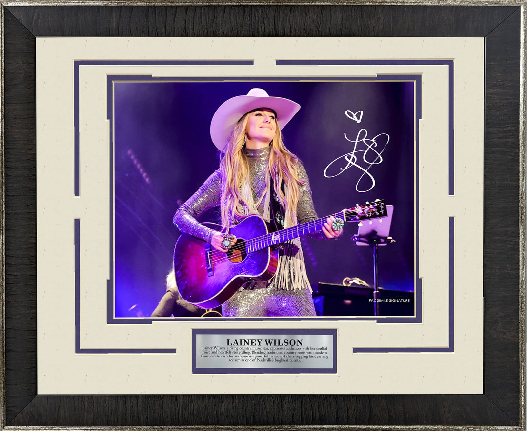 Lainey Wilson with Facsimile Signature