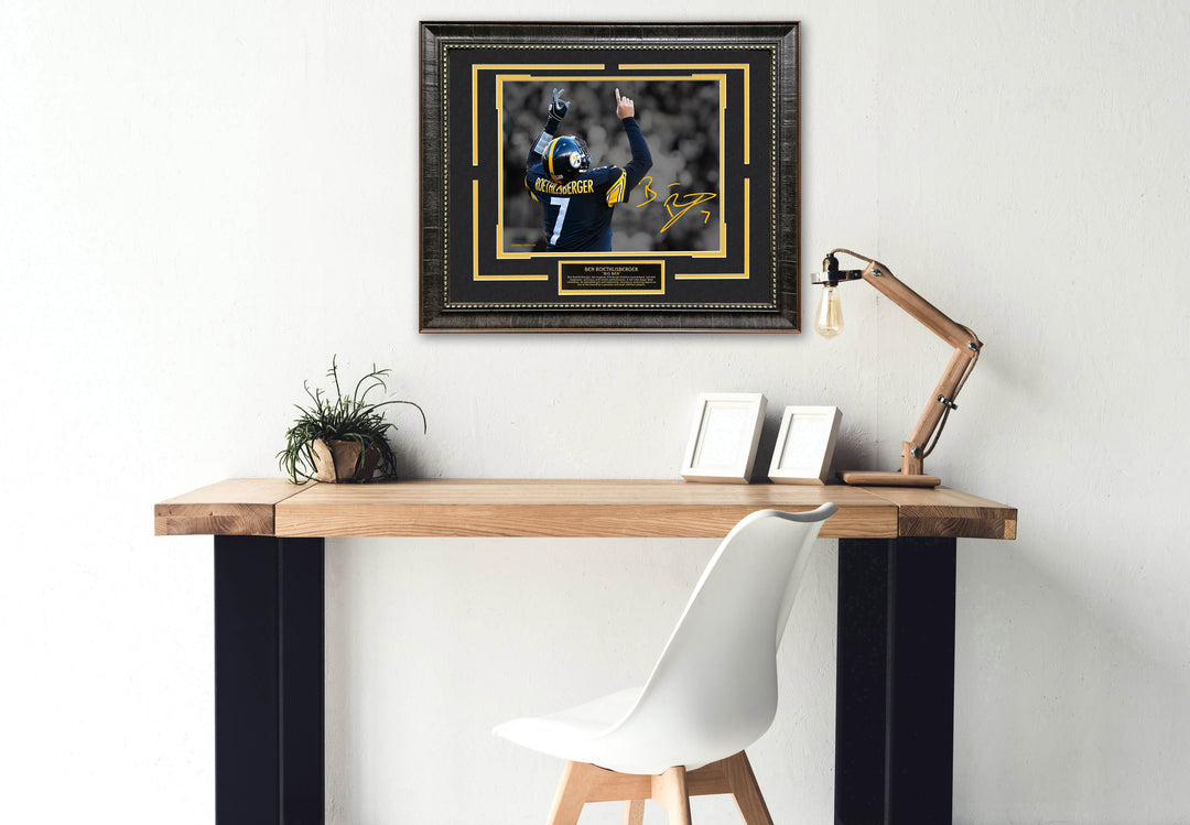 Ben Roethlisberger - Pittsburgh Steelers - Spotlight with Facsimile Signature