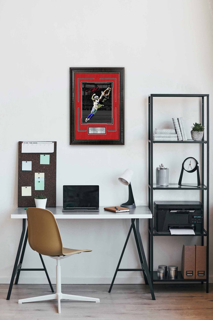 Drake London - Atlanta Falcons - Spotlight with Facsimile Signature