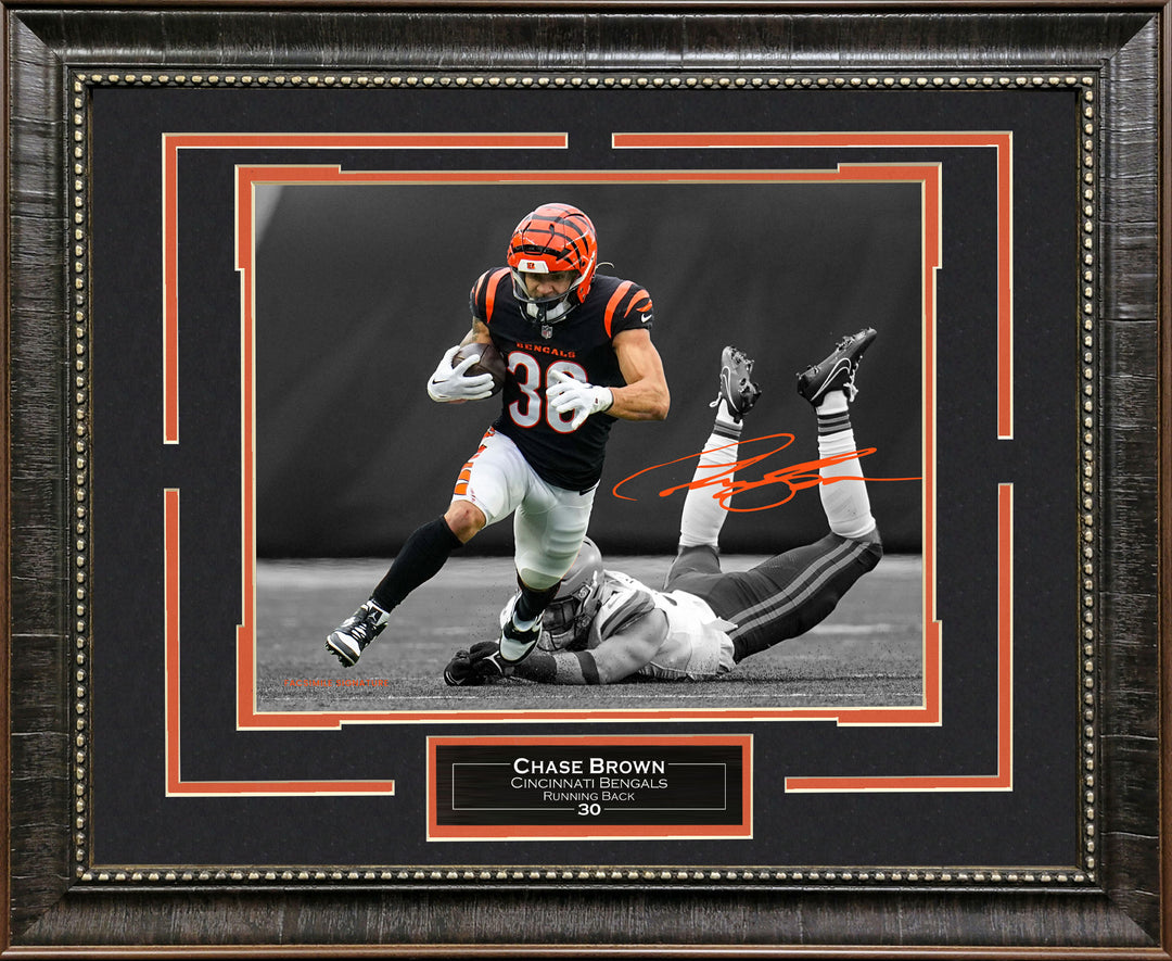Chase Brown - Cincinnati Bengals - Spotlight with Facsimile Signature