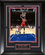 Load image into Gallery viewer, Michael Jordan - Chicago Bulls with Facsimile Signature