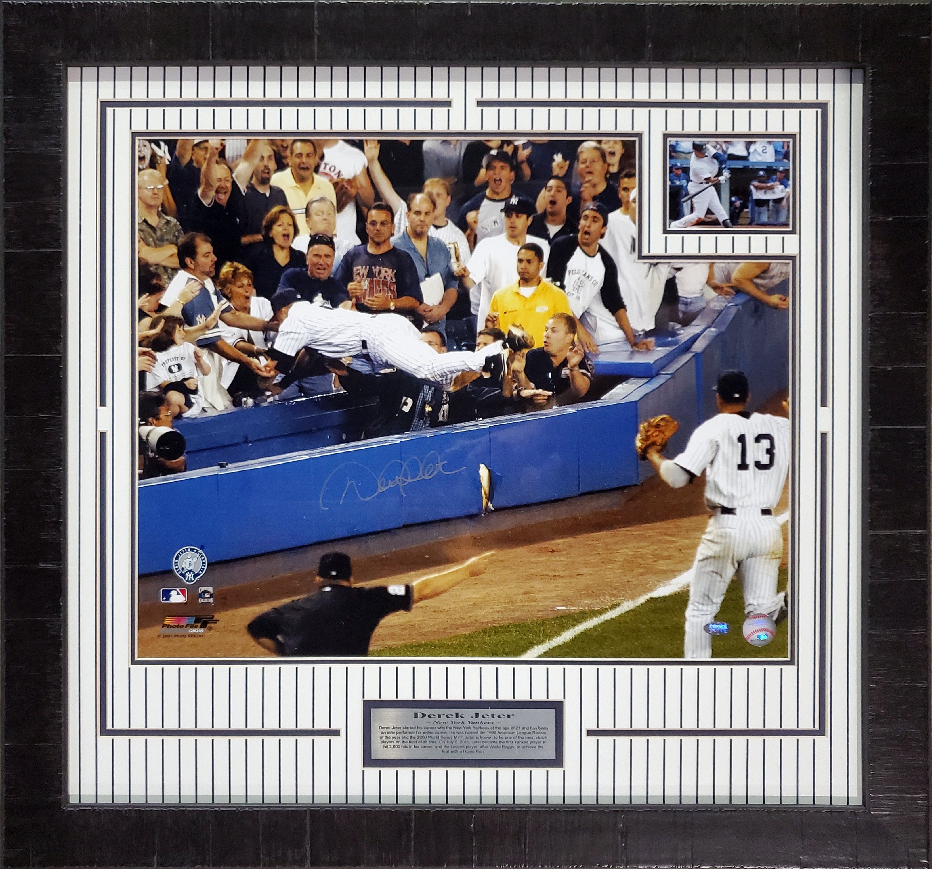 Derek Jeter - New York Yankees - Autographed Framed Photo