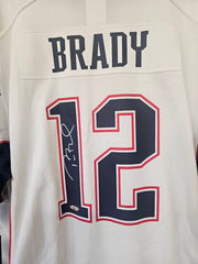 Tom Brady – New England Patriots – Autographed Jersey