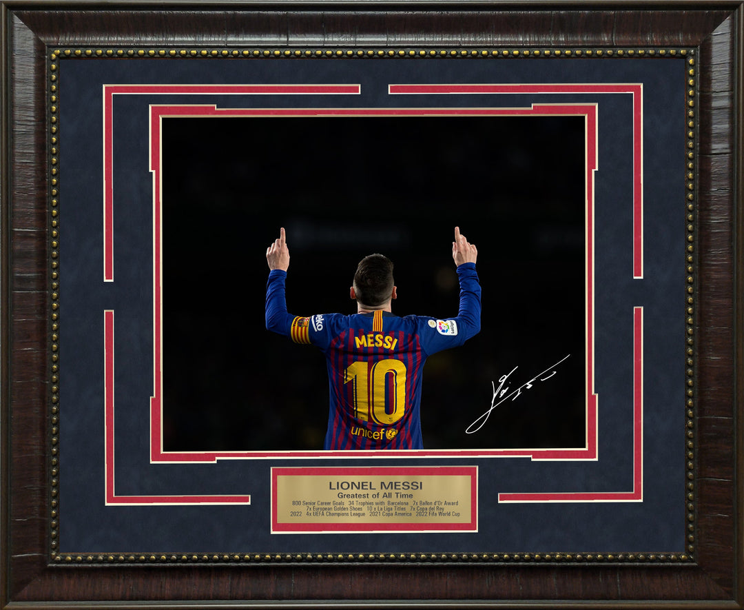 Lionel Messi - Greatest of All Time - Spotlight with Facsimile Signature